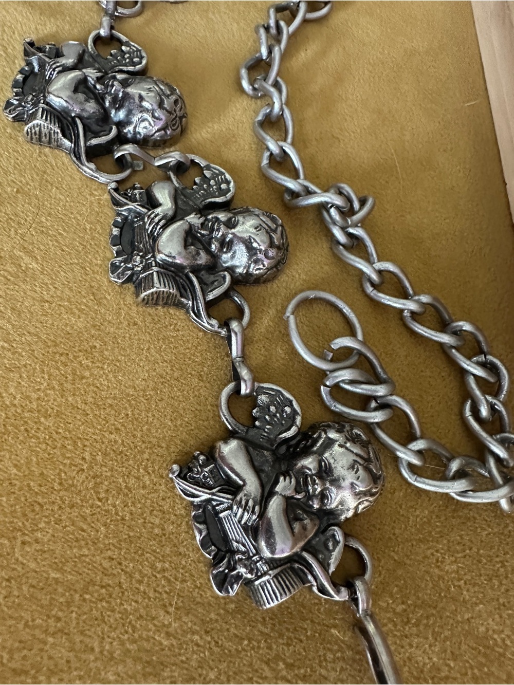 Silver Angel Charm belt - Classic Cherub Pendant (Silver)